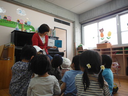 絵本の読み聞かせを大切に